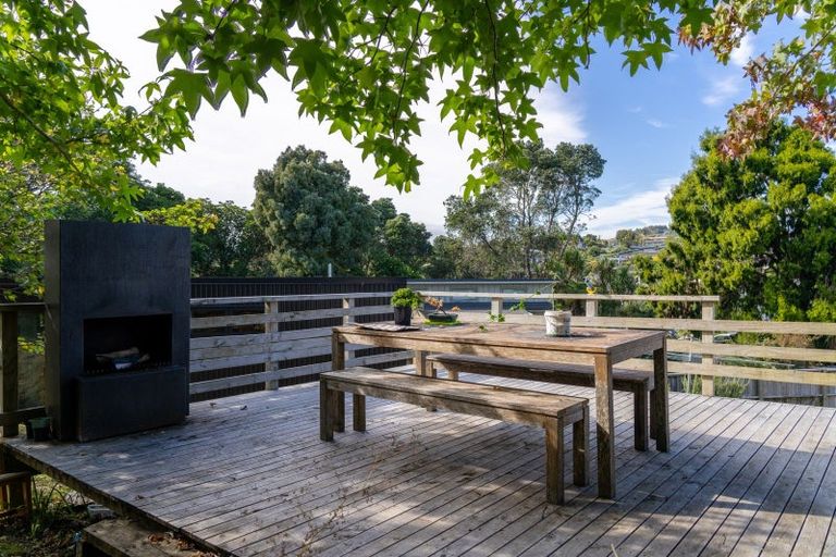 Photo of property in 32 Government Road, Raglan, 3225