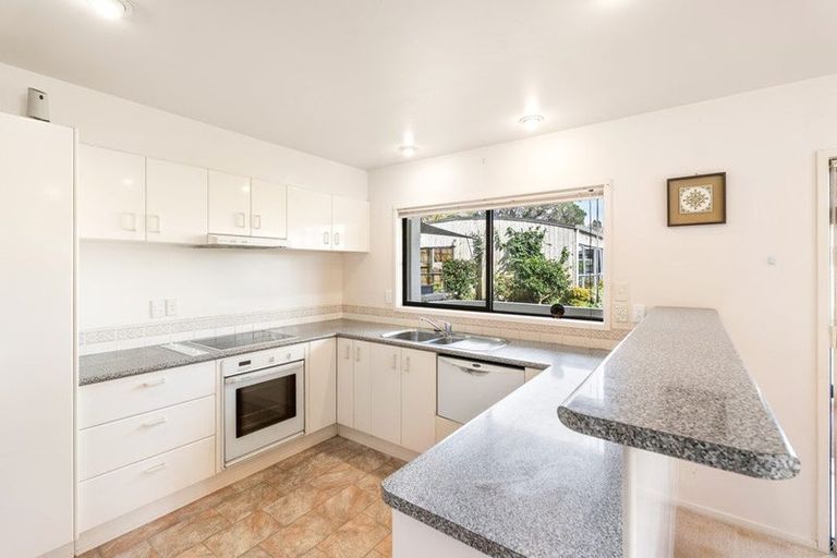 Photo of property in 11a Puriri Avenue, Orewa, 0931