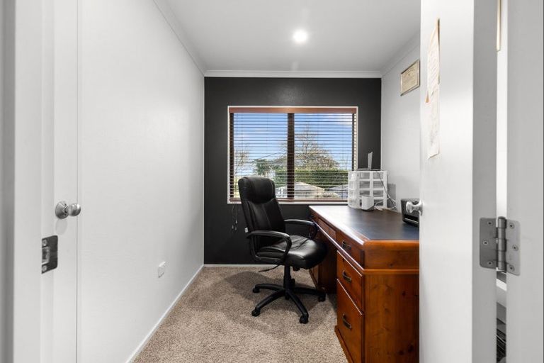 Photo of property in 11 Mckenzie Settlement Road, Kairanga, Palmerston North, 4475