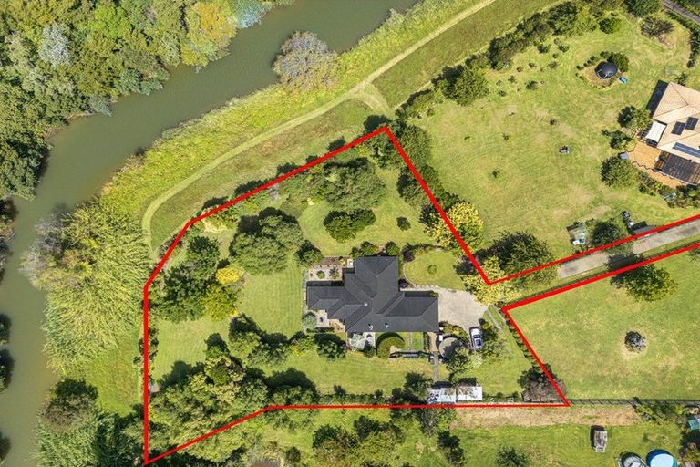 Photo of property in 20 Puhoi Close, Puhoi, Warkworth, 0994