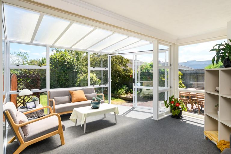 Photo of property in 26 Rangitira Avenue, Palmerston North, 4414