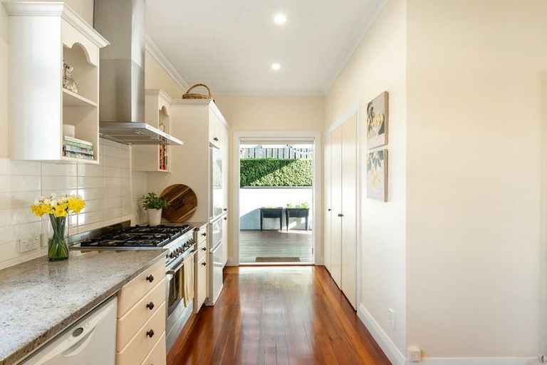 Photo of property in 108 Campbell Street, Karori, Wellington, 6012