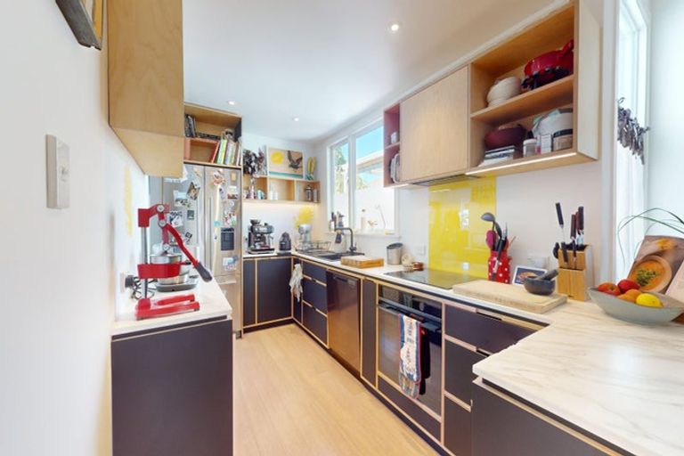 Photo of property in 5 Emerson Street, Berhampore, Wellington, 6023