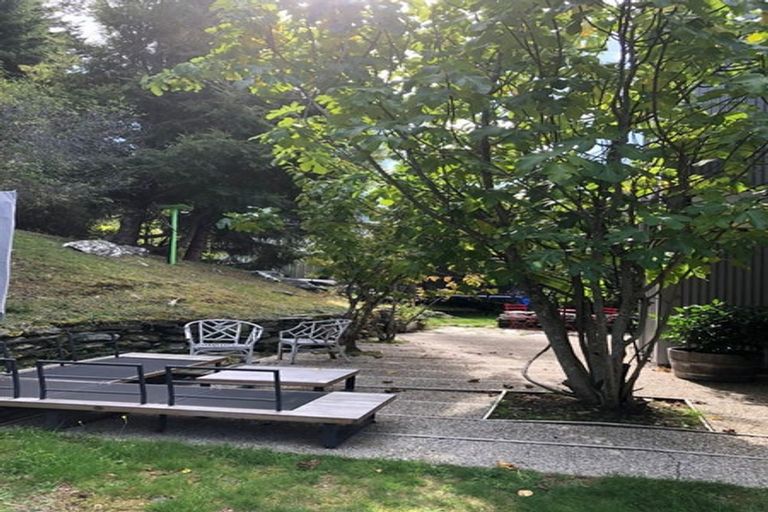 Photo of property in 39 Arawata Terrace, Fernhill, Queenstown, 9300