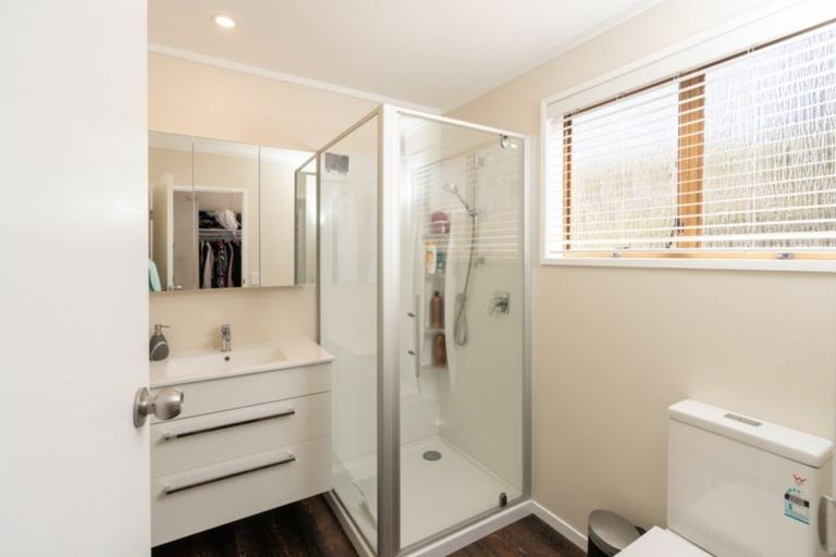 Photo of property in 24 Matuhi Street, Tirohanga, Lower Hutt, 5010