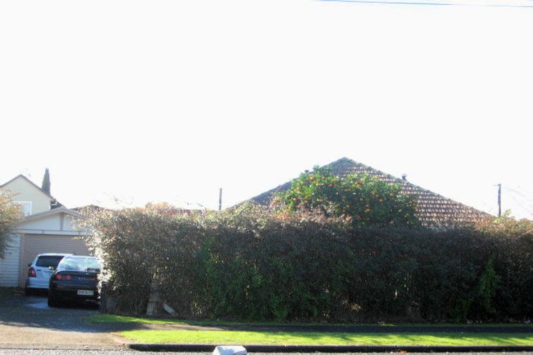 Photo of property in 1 Sturdee Road, Manurewa, Auckland, 2102