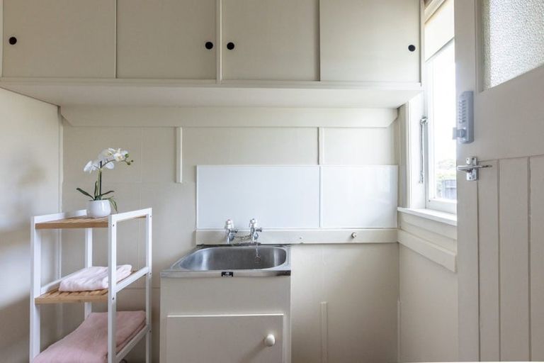 Photo of property in 224 Kennedy Road, Onekawa, Napier, 4110