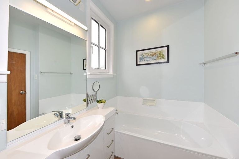 Photo of property in 45 Parkstone Avenue, Ilam, Christchurch, 8041