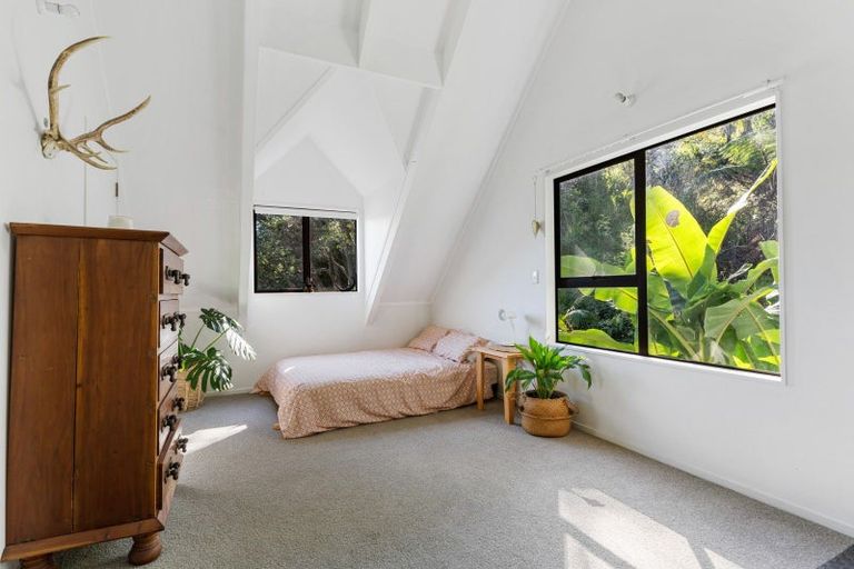 Photo of property in 338 Onemana Drive, Onemana, Whangamata, 3691