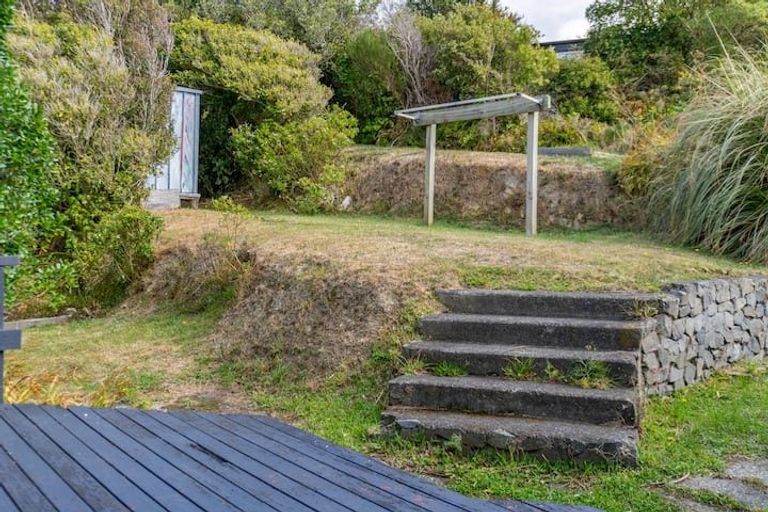 Photo of property in 94 Nicholson Road, Khandallah, Wellington, 6035