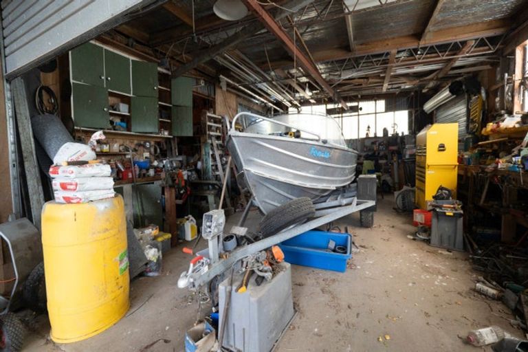 Photo of property in 2532 Lake Ferry Road, Pirinoa, Featherston, 5772