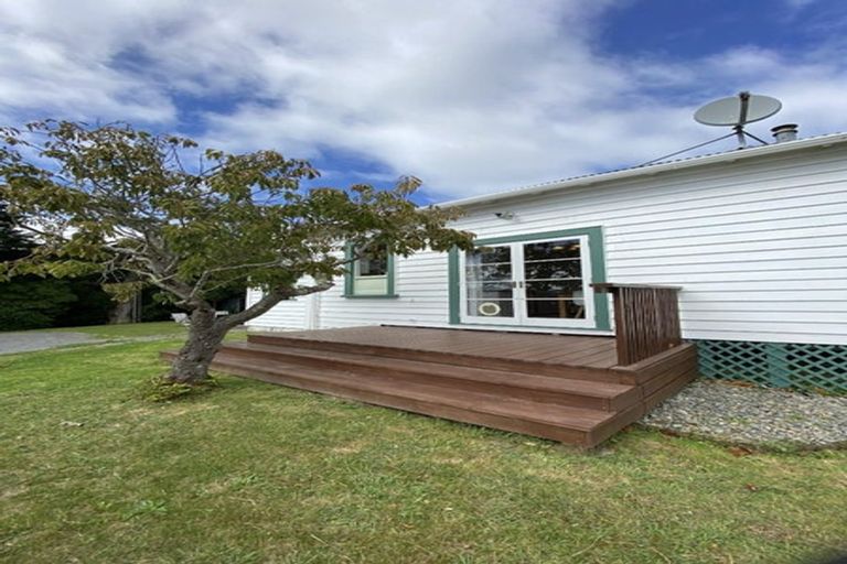 Photo of property in 33 Awatea Street, Ranui, Porirua, 5024