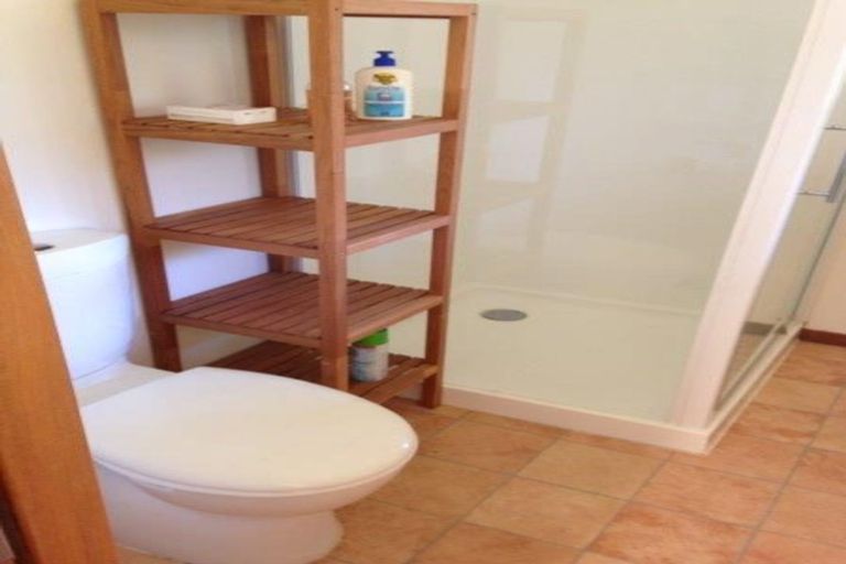 Photo of property in 1/65a Balmain Road, Birkenhead, Auckland, 0626