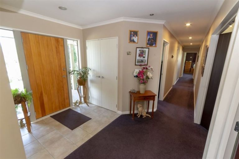 Photo of property in 13 Calvandra Grove, Rangiora, 7400