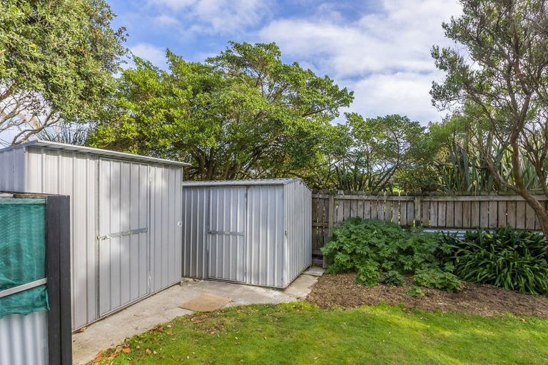 Photo of property in 23 Miro Road, Raumati South, Paraparaumu, 5032