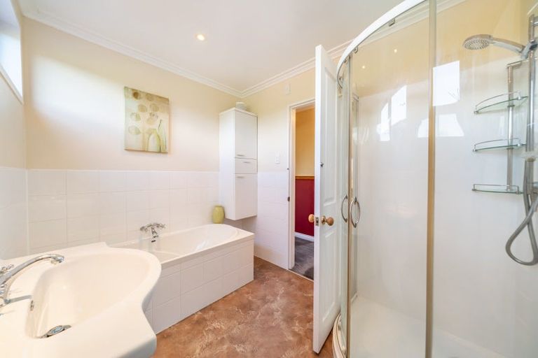 Photo of property in 10 Rural View Way, Maymorn, Upper Hutt, 5018