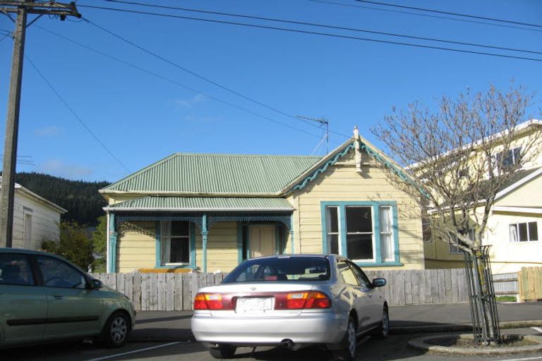Photo of property in 113 Harbour Terrace, North Dunedin, Dunedin, 9016