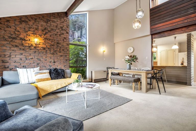 Photo of property in 9 Wilfred Street, St Andrews, Hamilton, 3200