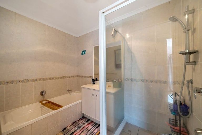 Photo of property in 4 Glenarden Way, Ranui, Auckland, 0612