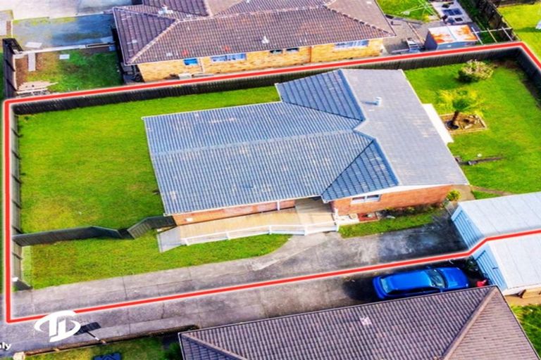 Photo of property in 68 Old Wairoa Road, Papakura, 2110