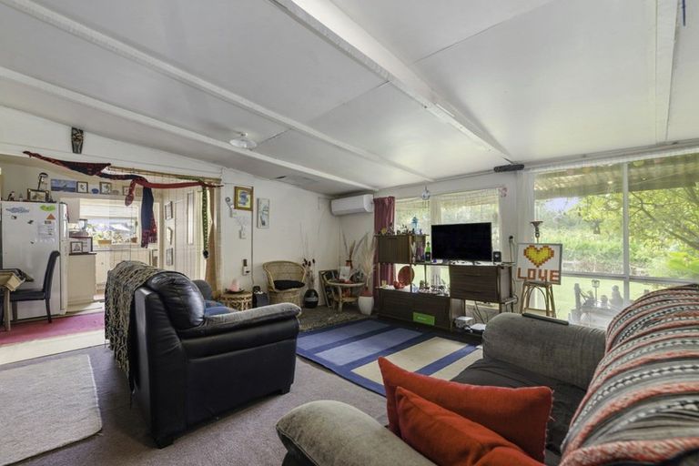 Photo of property in 17a Charles Road, Hannahs Bay, Rotorua, 3010