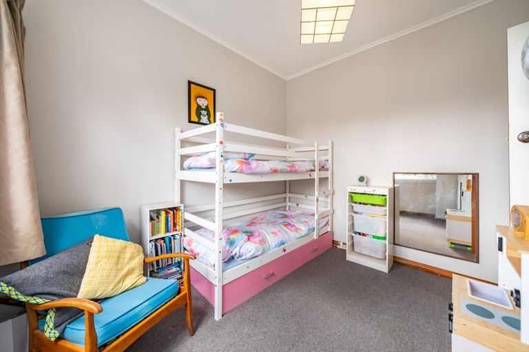 Photo of property in 15 Randwick Crescent, Moera, Lower Hutt, 5010