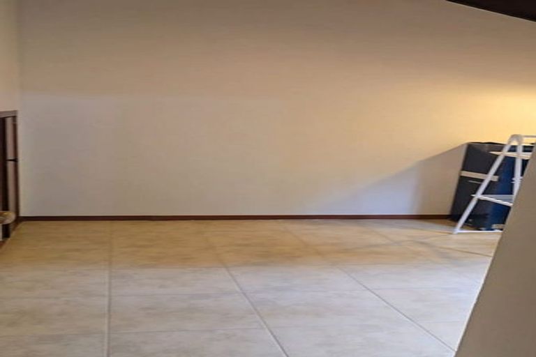 Photo of property in 20 Braemar Road, Castor Bay, Auckland, 0620