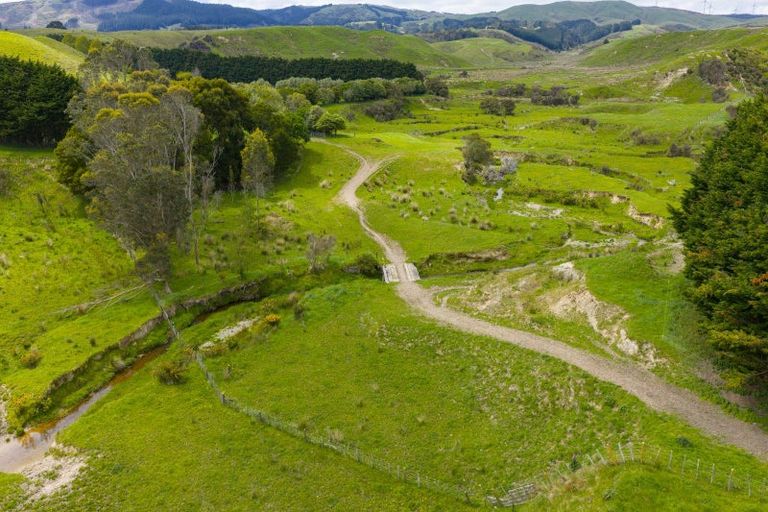 Photo of property in 158 Pahiatua Aokautere Road, Aokautere, 4471