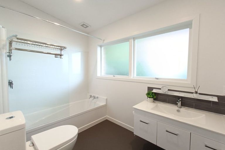 Photo of property in 201 Pakuranga Road, Pakuranga, Auckland, 2010