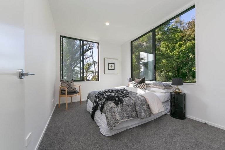 Photo of property in 11b Duncansby Road, Stanmore Bay, Whangaparaoa, 0932