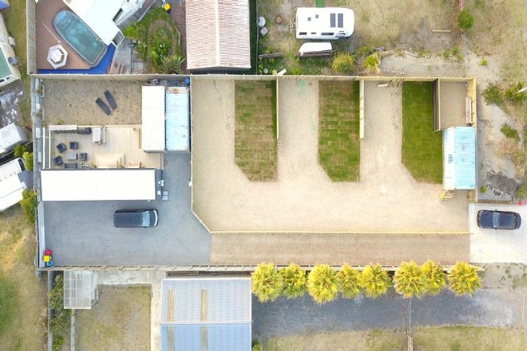 Photo of property in 64 Pratt Avenue, Foxton Beach, Foxton, 4815