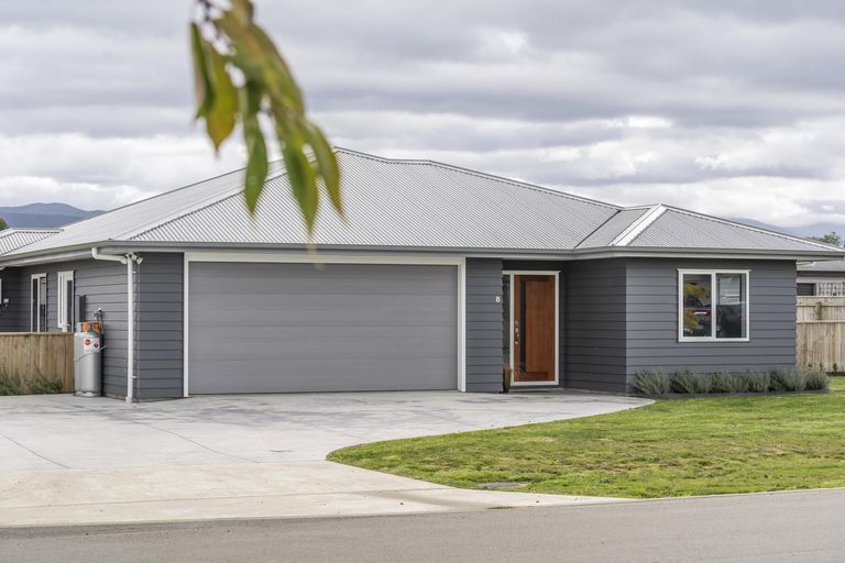 Photo of property in 8 Hartley Avenue, Carterton, 5713