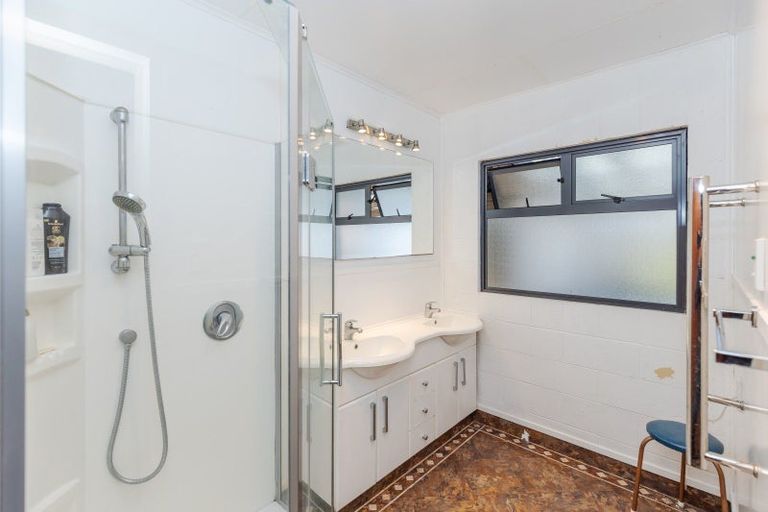 Photo of property in 37 Ross Street, Pirongia, 3802