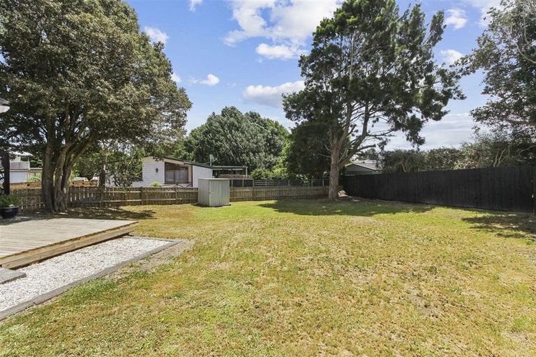 Photo of property in 19a Leaming Place, Clarks Beach, 2122