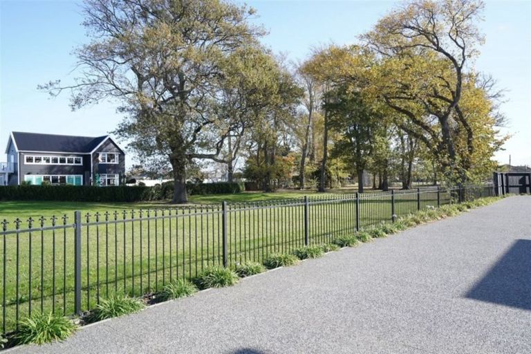 Photo of property in 4/20 Old Red Barn Road, Halswell, Christchurch, 8025