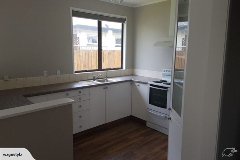 Photo of property in 43 Ngatai Road, Otumoetai, Tauranga, 3110