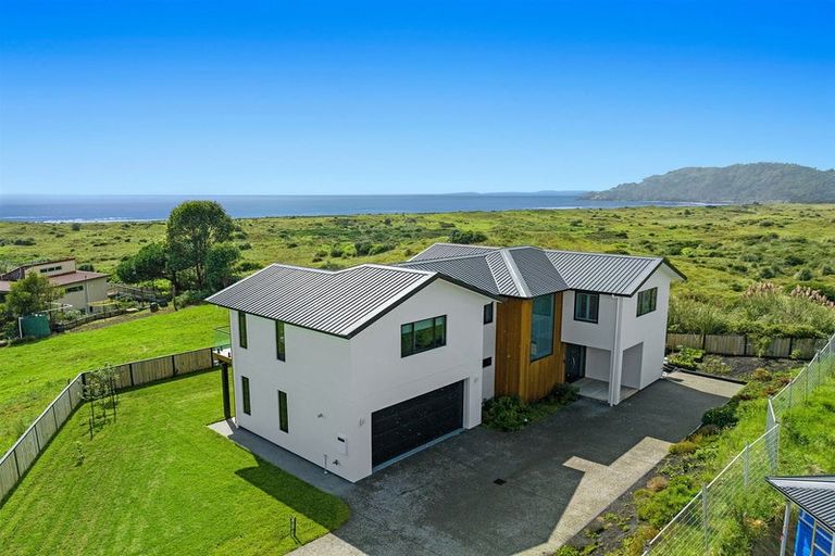 Photo of property in 16 Piripai Rise, Coastlands, Whakatane, 3120