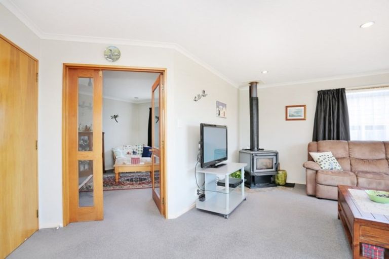 Photo of property in 22 Milford Street, Heidelberg, Invercargill, 9812
