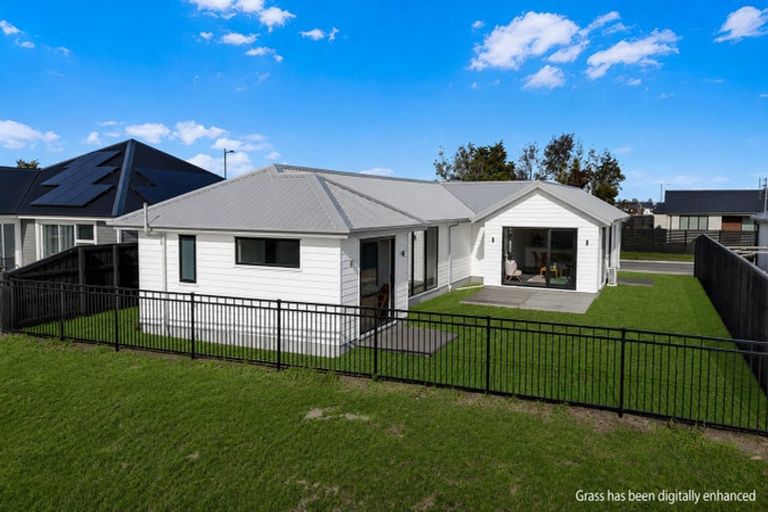 Photo of property in 3 Cam Mill Place, Rangiora, 7400
