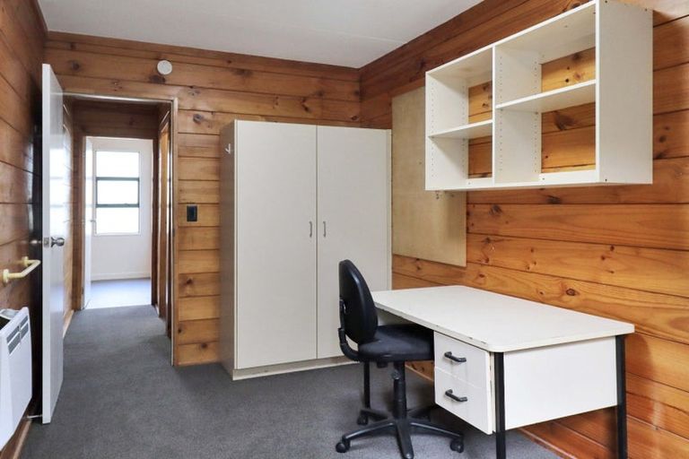 Photo of property in Te Awhina Apartments, 26/22 Sussex Street, Mount Cook, Wellington, 6021