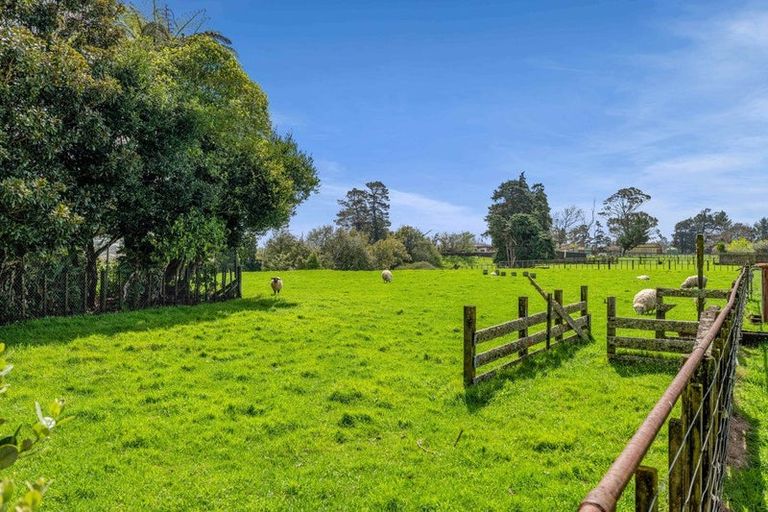 Photo of property in 140 Junction Road, Mangorei, New Plymouth, 4371