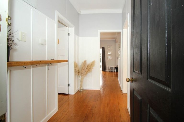 Photo of property in 1212 Caroline Road, Mayfair, Hastings, 4122