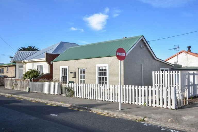 Photo of property in 61 Oxford Street, South Dunedin, Dunedin, 9012