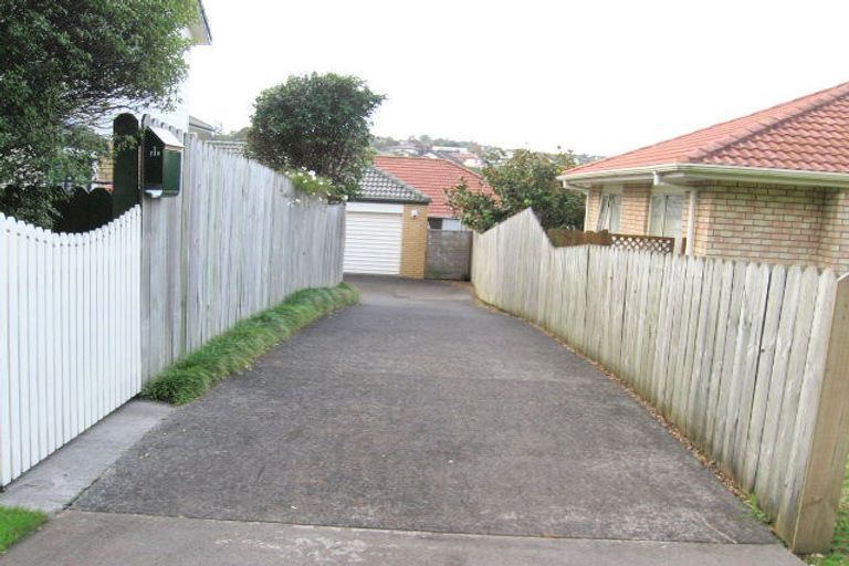 Photo of property in 2/238 Cascades Road, Botany Downs, Auckland, 2010
