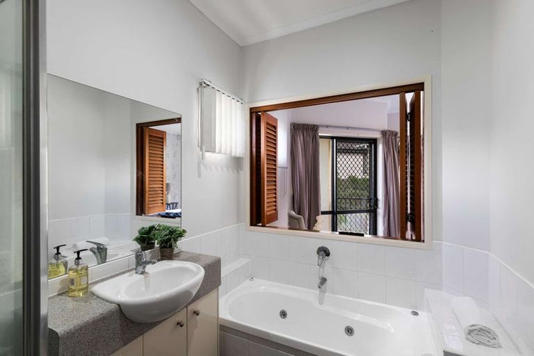 Photo of property in 22 Trimaran Drive, Gulf Harbour, Whangaparaoa, 0930