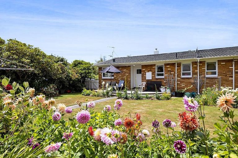 Photo of property in 55 Broadway, Stratford, 4332