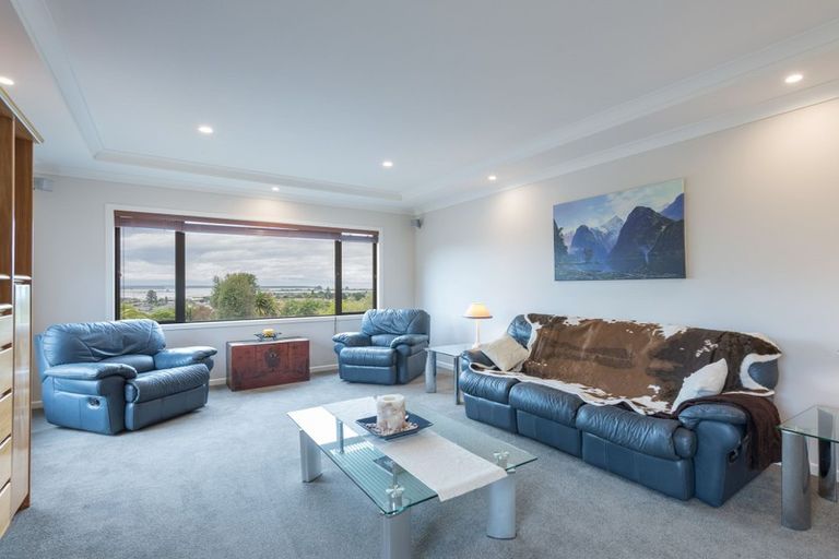 Photo of property in 17 Clairmont Heights, Stoke, Nelson, 7011