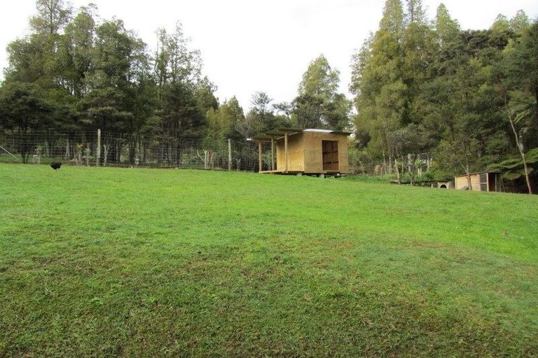 Photo of property in 16 Jack Barry Road, Waitoki, Albany, 0794