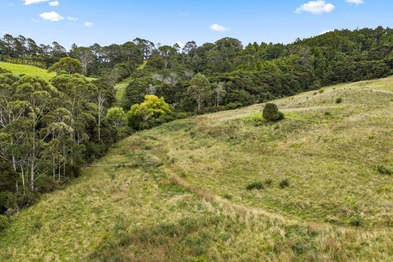 Photo of property in 10-20 Kay Road, Swanson, Auckland, 0614