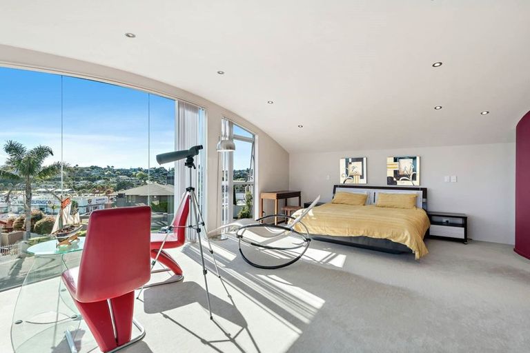 Photo of property in 61 Compass Way, Half Moon Bay, Auckland, 2012